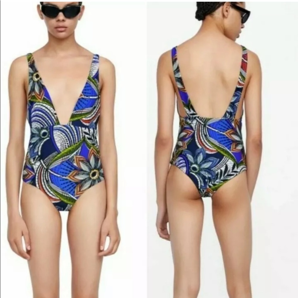 ***SOLD*** NEW Zara Plunge Floral Print One Piece Swimsuit M